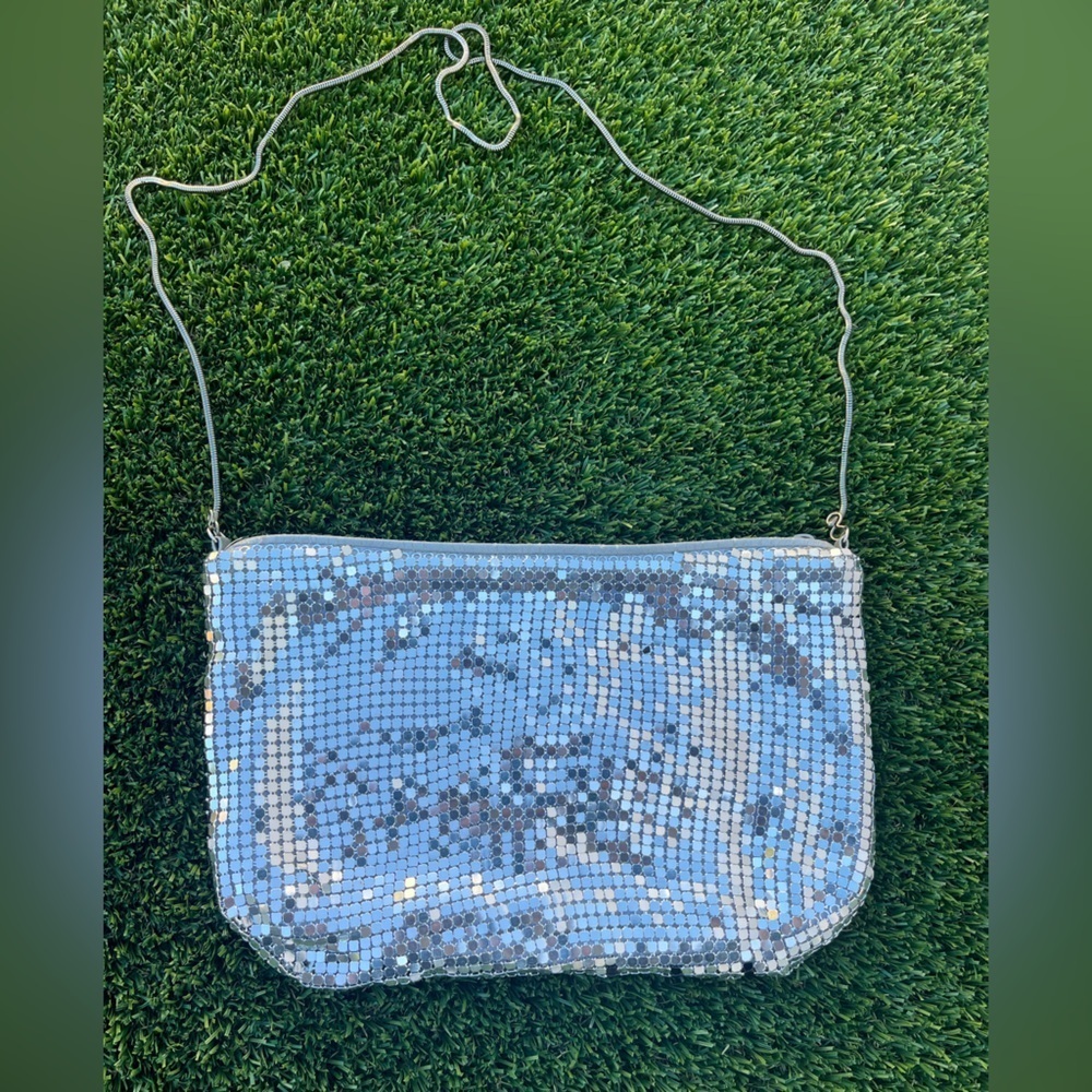 Metal Mesh Silver and Black Shoulder Bag - Picture 5 of 10